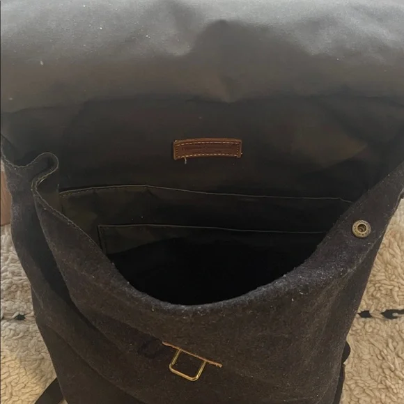 Fjallraven Felt Backpack - Picture 4 of 4